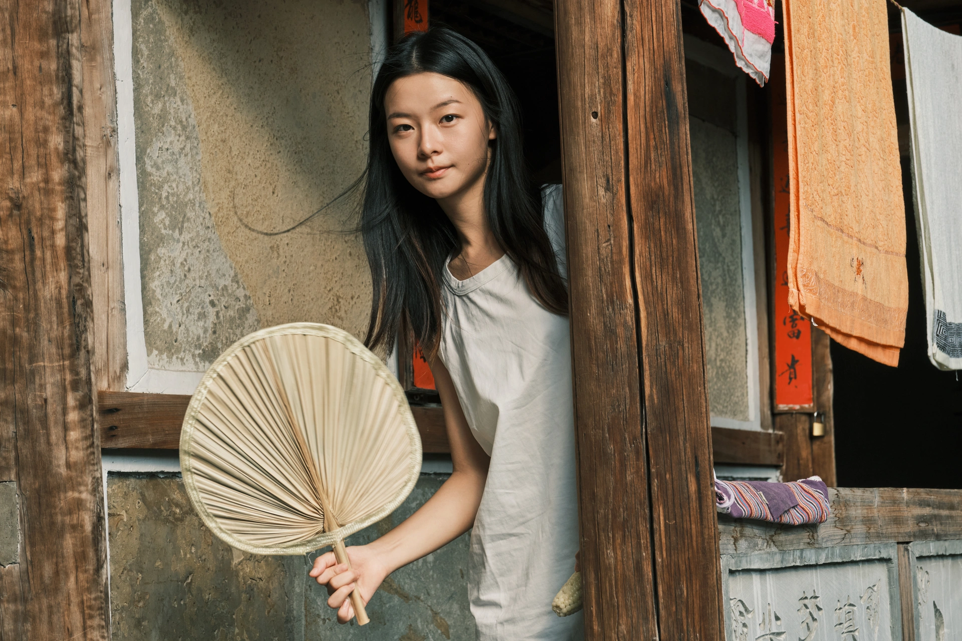 [YITUYU艺图语]2024.12.09 山边小村 蝴蝶妹妹 2